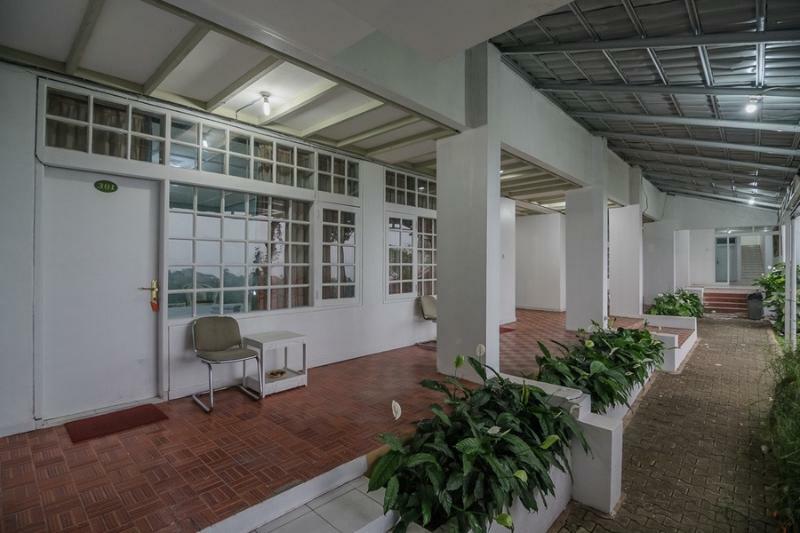 Hotel Reddoorz At Jalan Raya Lembang Padasul Exterior foto